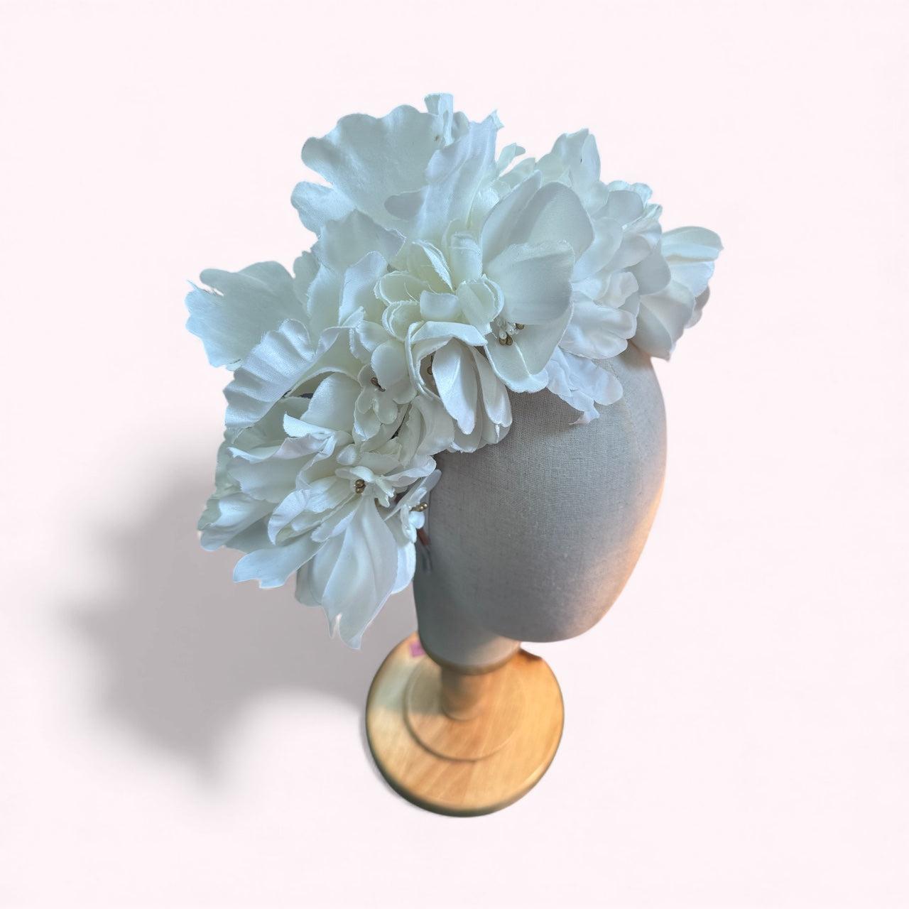 White Flower Fascinator