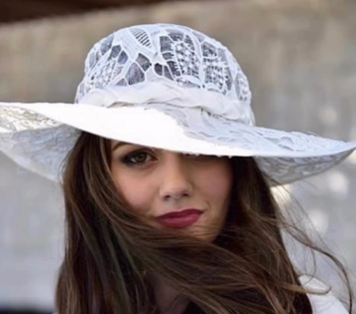 White Lace Brim