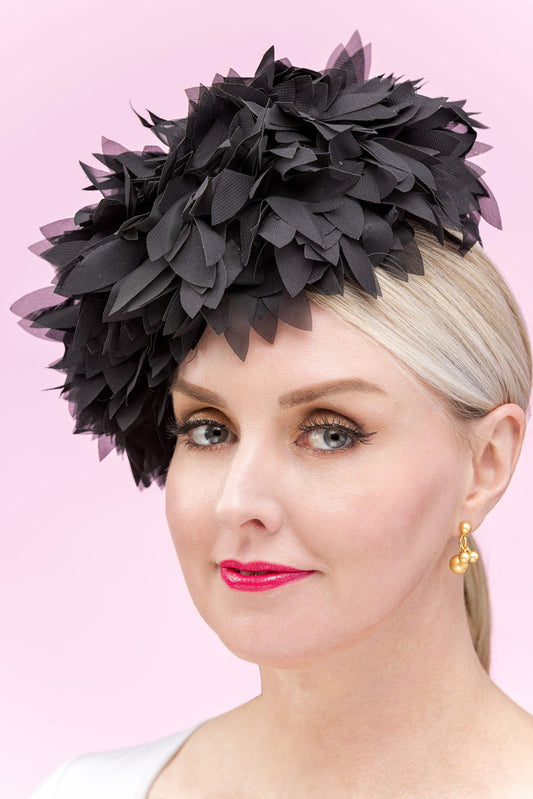 Black Chiffon Leaf Percher