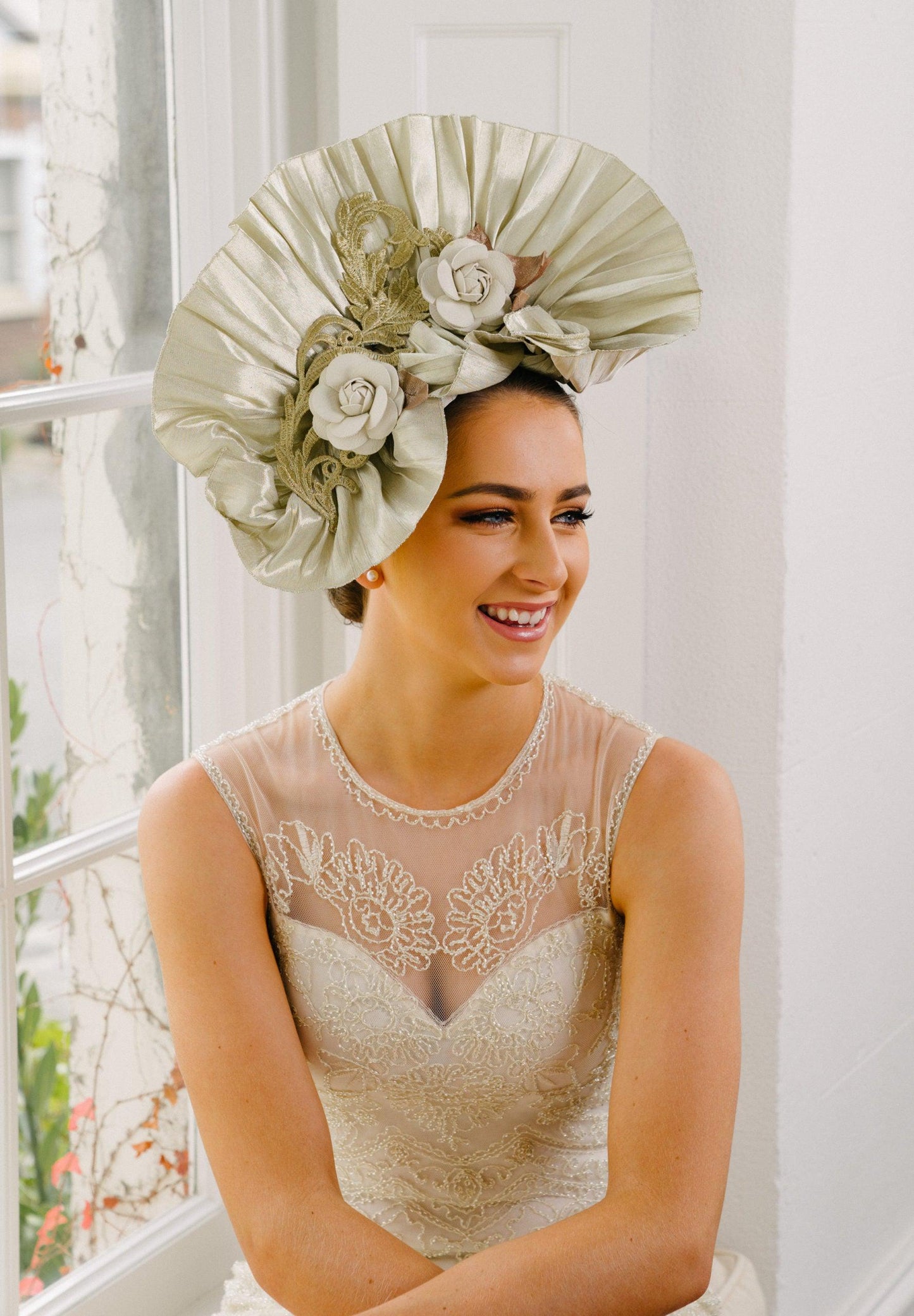 White Gold Pleated Headband Vintage silk-