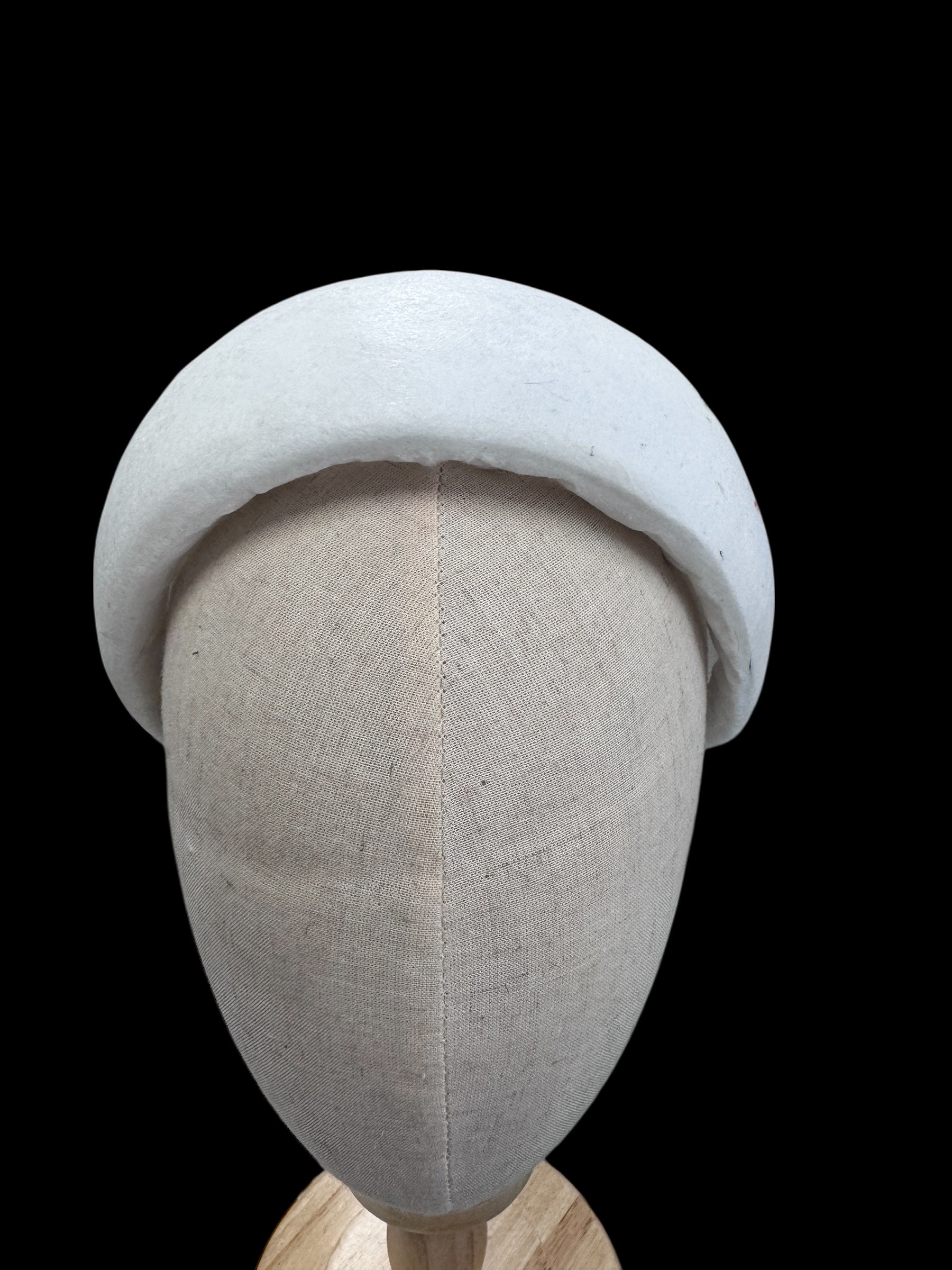 Ascot Headband Shape