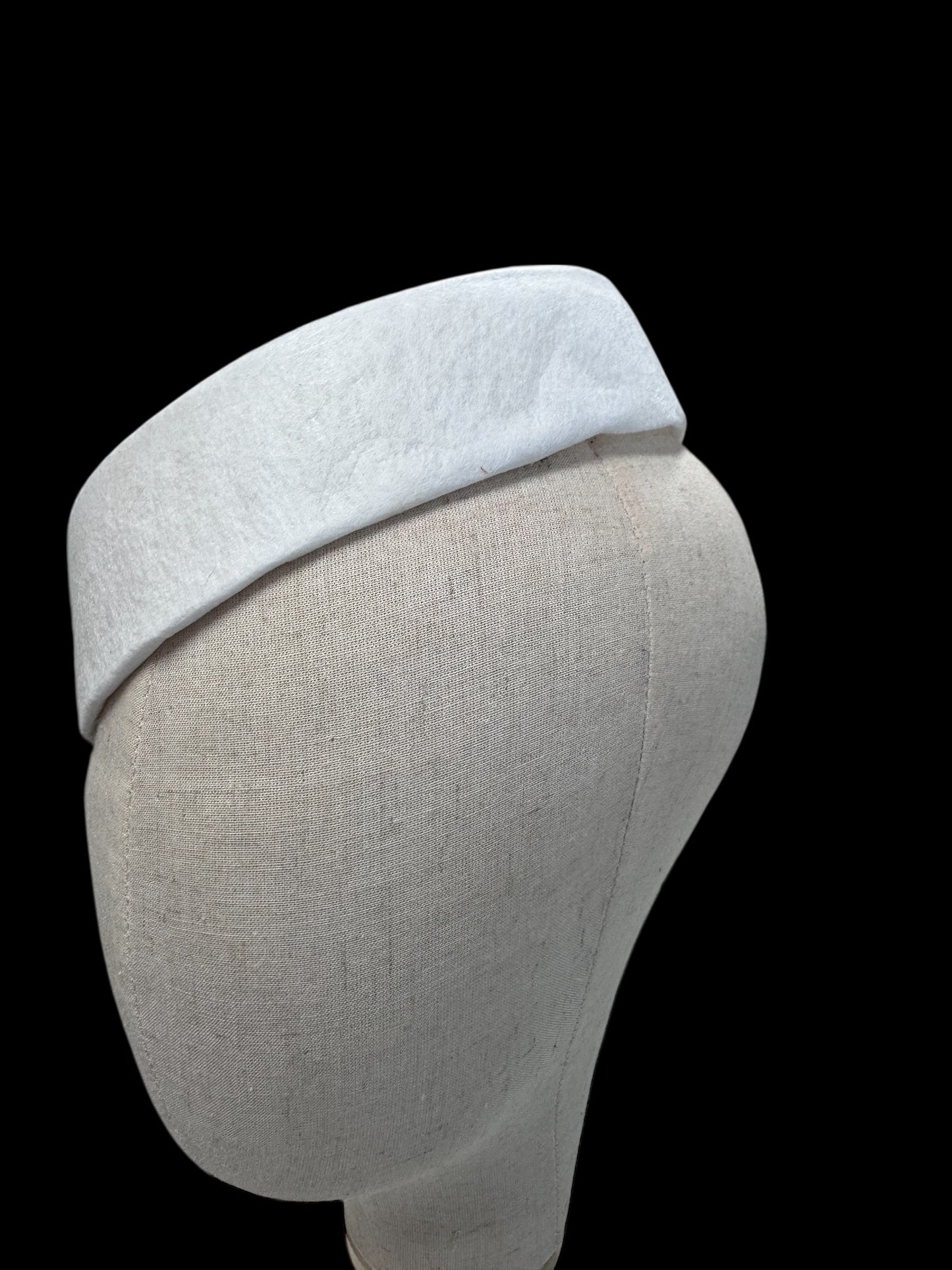 Bonnie Vintage Pillbox Shape