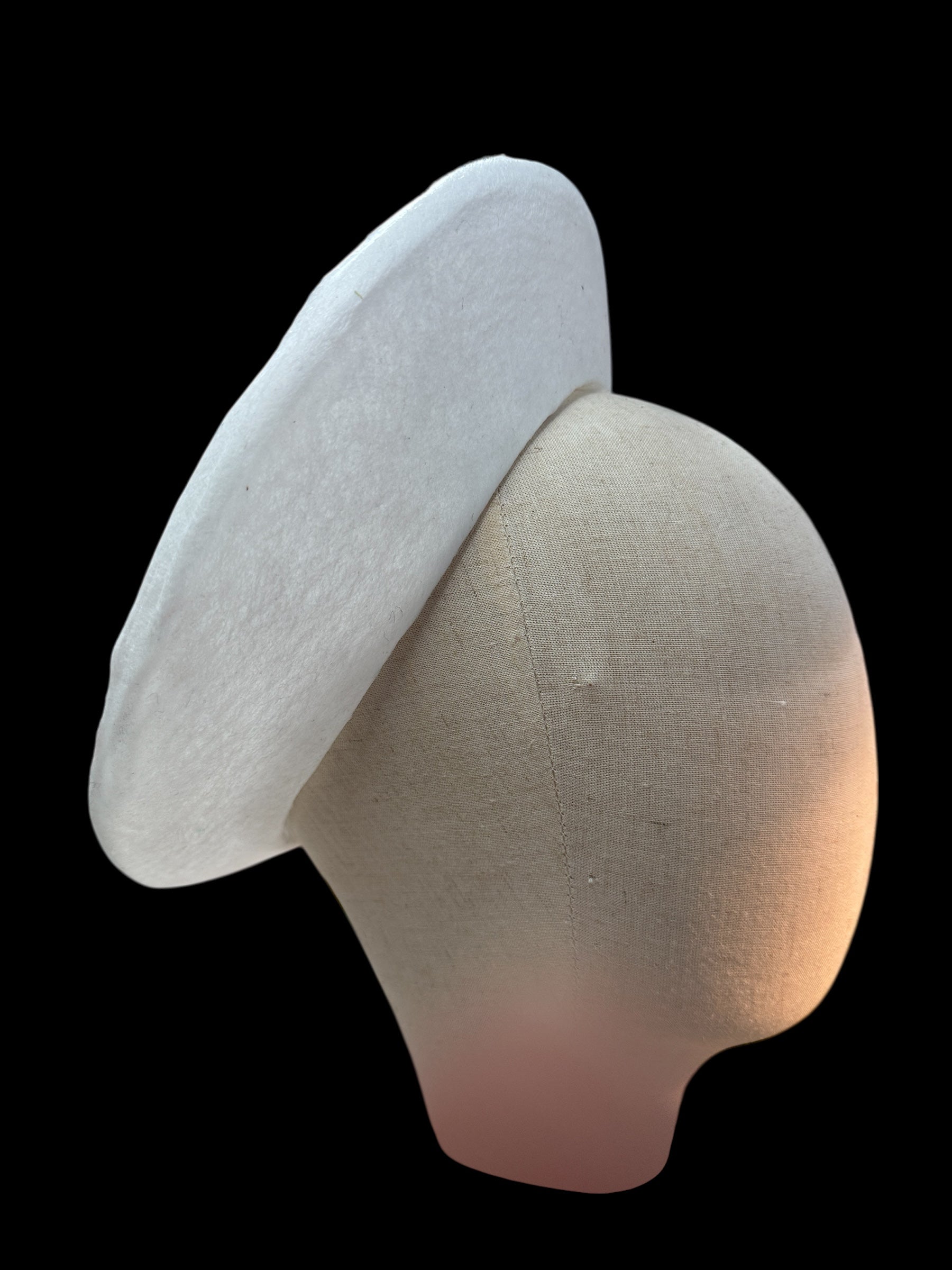 Layla Rear Sitting Halo Block