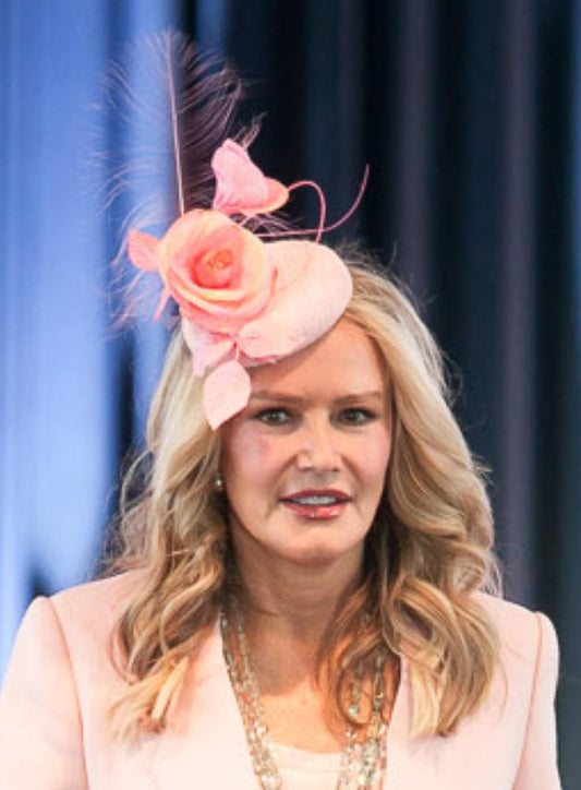Blush Bloom Button Hat: Vintage Elegance for Any Occasion