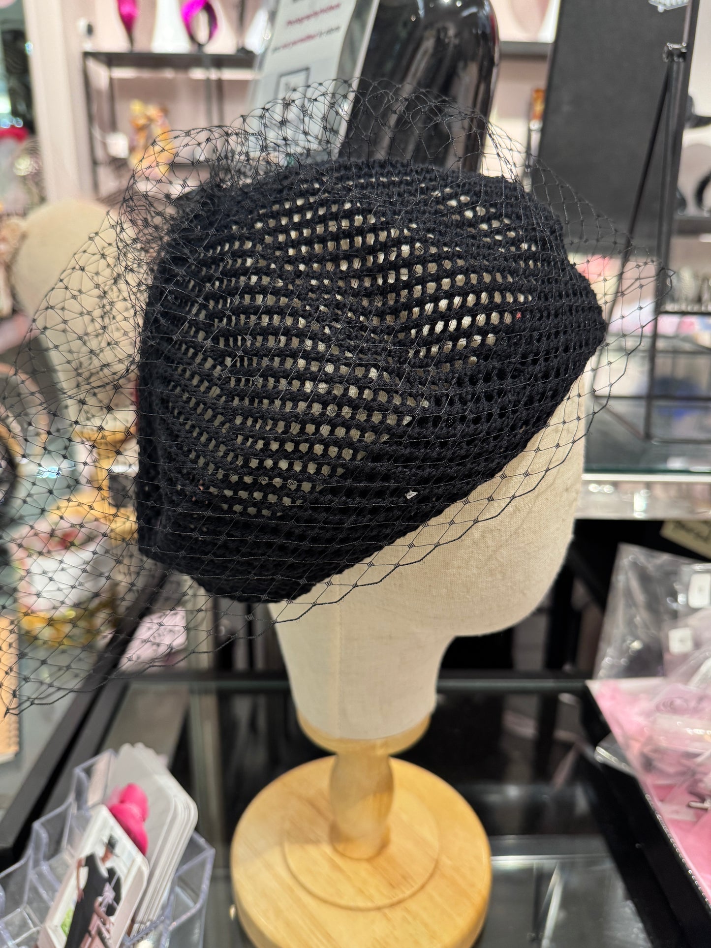 Black Knit Beret with veiling