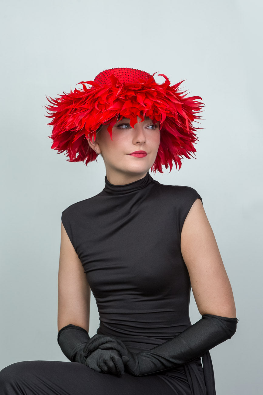 Red Short Feather Hat